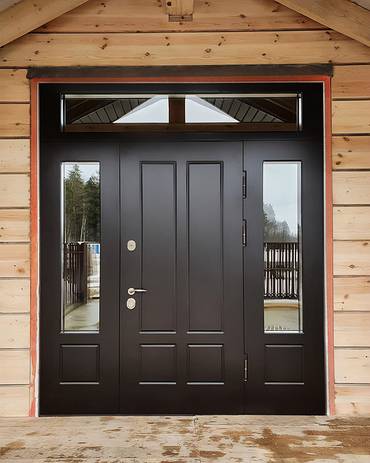 Остекленная входная группа